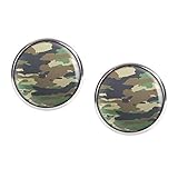 Jedes Schmuckstück wird in Handarbeit in unserer kleinen Werkstatt in Deutschland gefertigt. Mit Liebe zum Detail und 100% vegan ❤