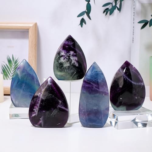 Cristal de fluorite sculpté en torche cadeau original d'anniversaire