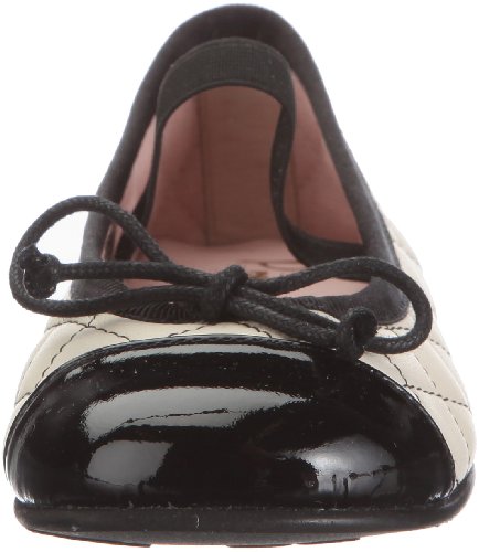 Pretty Ballerinas / Jaime Mascaro, S.A