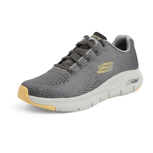 Image of Skechers Men Arch Fit Takar Sneakers