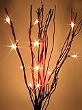 Stellen Sie den beleuchteten Zweig z.B. in eine Vase auf eine Fensterbank oder auf einen Tisch und sorgen Sie so für eine stimmungsvolle Beleuchtung in Ihrem Zuhause