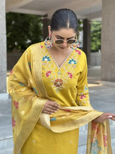 Image of VredeVogel Women's Viscose Silk Blend Straight Kurta Pant Set with Printed Dupatta for Festive & Casual Ethnic Kurta Sets