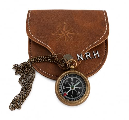 Brújula de latón con estuche de cuero y cadena