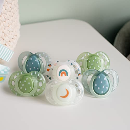 image for Tommee Tippee Night Time Soothers, Symmetrical Orthodontic Design, BPA
