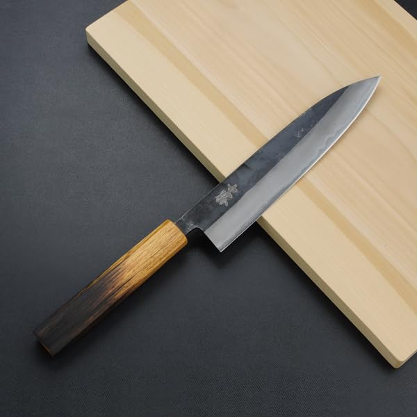 Amazon | 重勝 和牛刀 両刃 210mm 青紙2号 割込み 黒打ち仕上げ 焼き漆