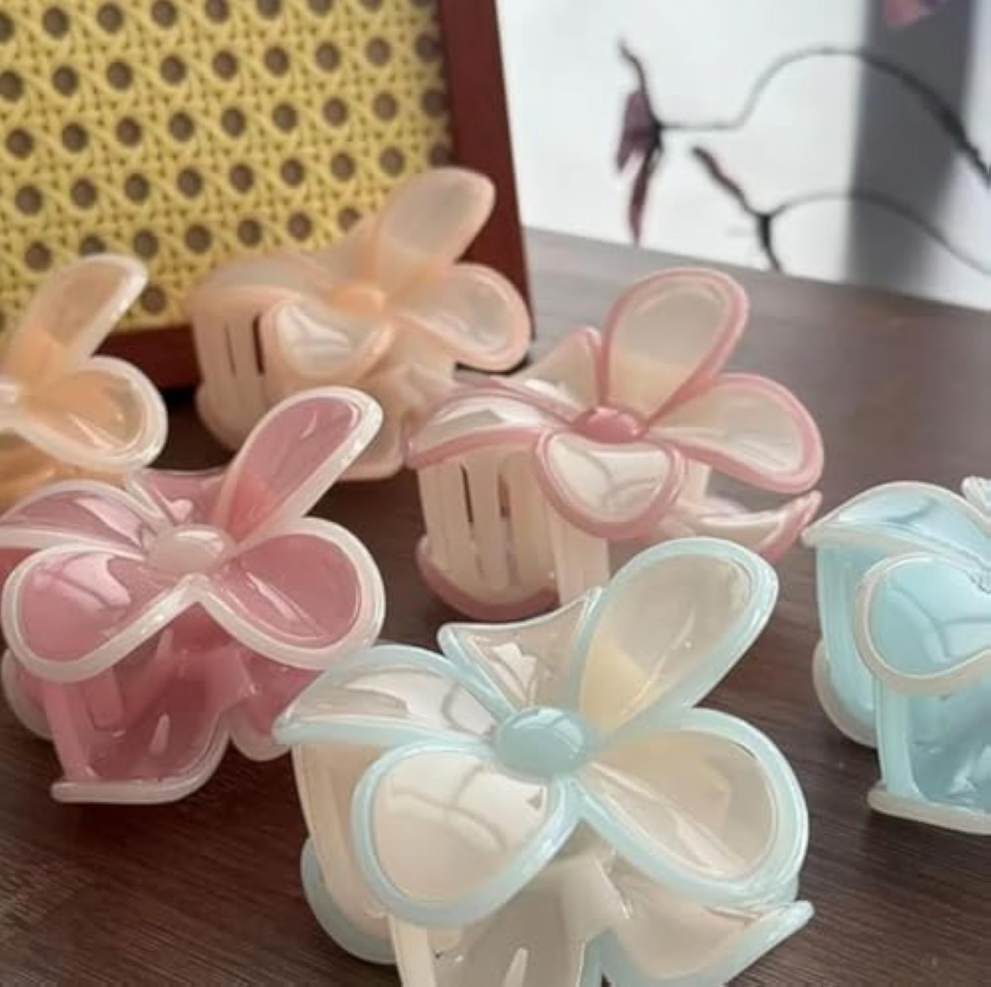 3-Piece Large Flower Claw Clip Set, Glossy Texture Design