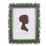 【Affichage Polyvalent】: Prise en charge la disposition sur socle (avec support intégré) ou le montage mural (crochet inclus), s'adaptant facilement aux différentes exigences spatiales. Tailles standard des cadres photo : 4×6 pouces (env. 10×15 cm), 5×7 pouces (env. 13×18 cm), 6×8 pouces (env. 15×20 cm), compatibles avec les proportions courantes des photos. Un mat blanc interne améliore la profondeur visuelle, idéal pour les portraits de famille, les souvenirs de voyage ou l'exposition d'œuvres d'art.