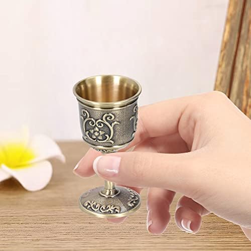 Vintage Goblet Chalice, Embossed Bronze Wine Cup Mini Wine Glasses European Medieval Royal Copper Cup Wine for Drinking Whisky Vodka Wine Liquor (L)
