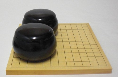 碁盤　碁石付き 本榧足付碁盤 6寸3分（天柾） ga60029 | 前川榧碁盤店