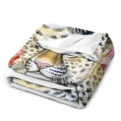 Couverture polaire léopard contre le froid sur le canapé - 4