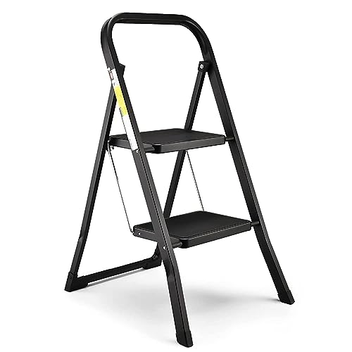 HBTower Trittleiter 2 Stufen klappbar, Faltbare Leiter aus Stahllegierung, rutschfeste Pedale, nur 4,5 cm dünn gefaltet, 150 kg belastbar, kein Aufbau nötig – für Küche, Garage & Büro