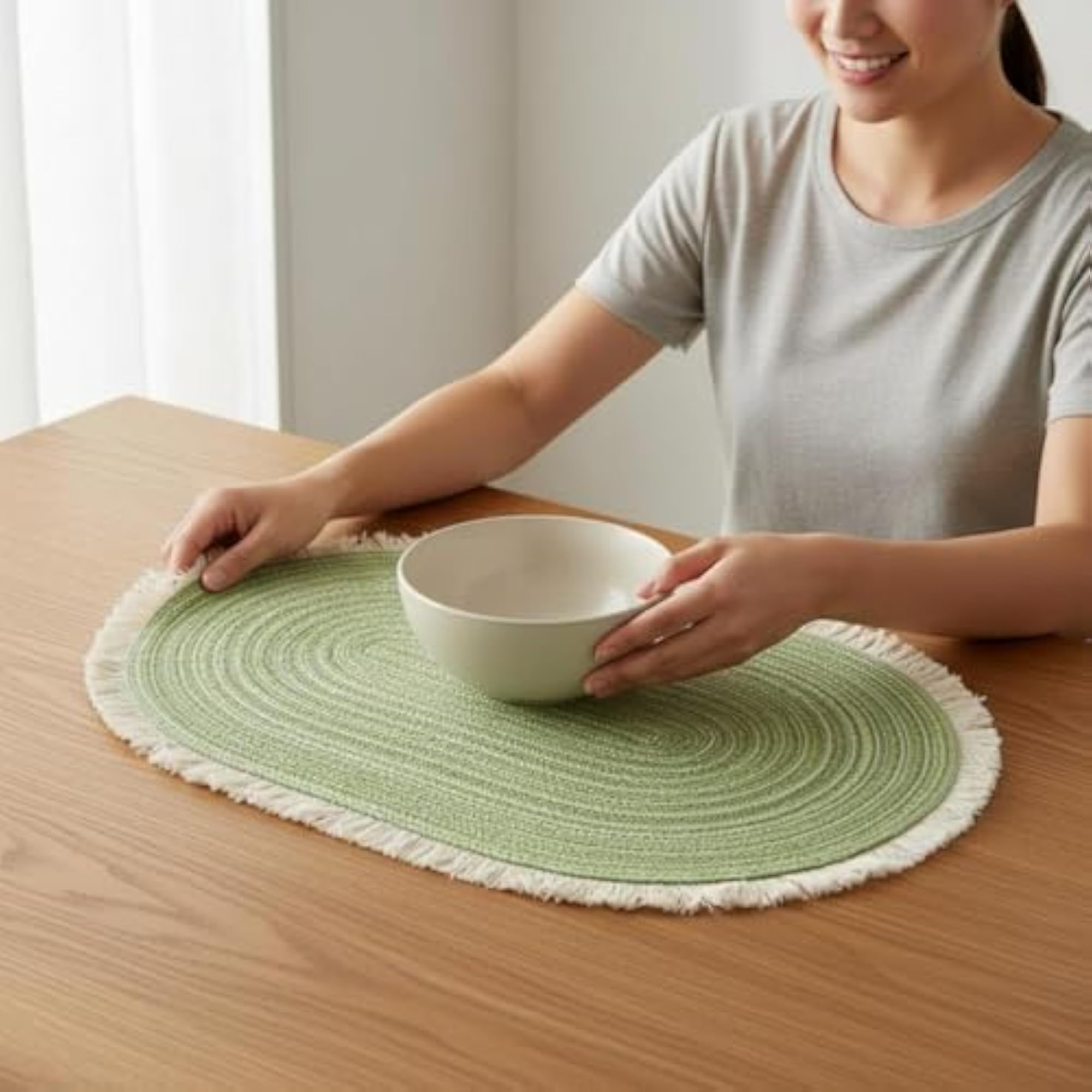 Heat-Insulating Oval Woven Placemat