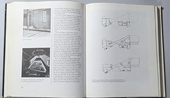 Hardcover The place of houses Book