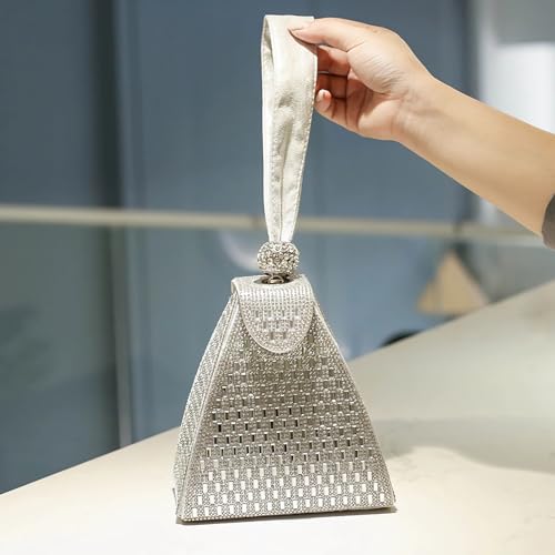 Sac en strass compact et léger pour libérer vos mains en soirée