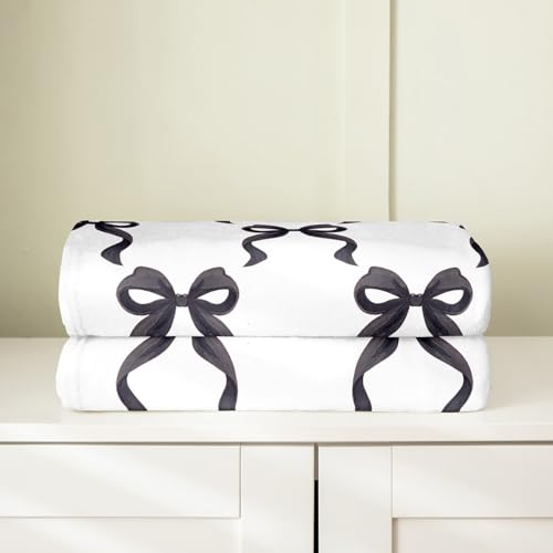 Couverture flanelle blanche noire jeté de lit design féerique