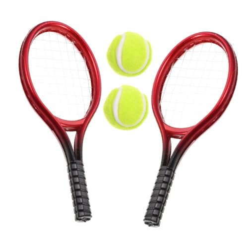 Yardwe 2juegos Mini Raquetas de Tenis y Balones para Casa de Muñecas Accesorios de Decoración para Fiesta de Tenis para Casa de Muñecas