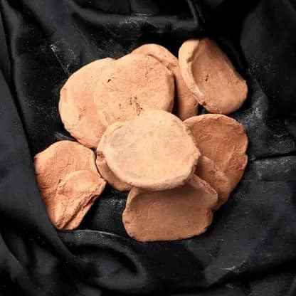 Brightify Punjab Mitti Red Clay Biscuit 1kg Pack Natural Terracotta Style Clay Discs Raw Earth Pieces for Traditional Craft Pottery Sculpture Cultural Display Home Decor DIY Art Projects