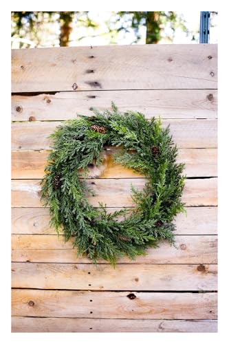 Couronne de cèdre de Noël et verdure artificielle pour décoration