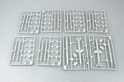 Trumpeter 1/32 US Aircraft Weapons Set: Air-to-Air Missiles Model Kit