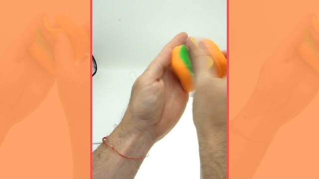 Amazon.com: JA-RU Foodie Fusion Play Burger Deluxe Squishy Toy (2