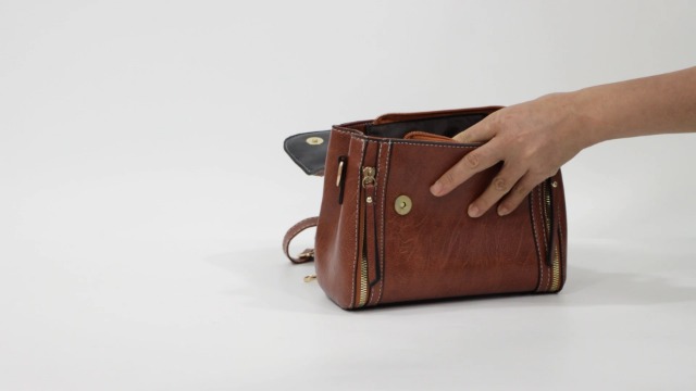 Vintage Leder Umhängetasche Damen – Retro, Quadratisch, Mit Handkette, 23x17 Cm