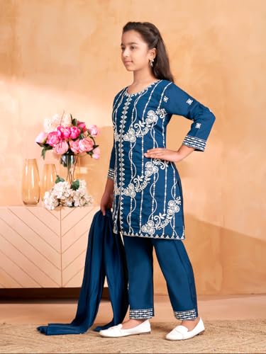 Image of Aarika Girls Ethnic Wear Purple Colour Thread Embroidery Kurti Pant Set With Dupatta