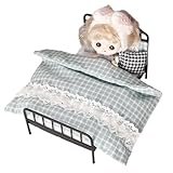 Différentes options de style : le lit jouet présente un design arqué et une disposition de lit double, offrant des options de style polyvalentes qui améliorent les accessoires miniatures décoratifs tout en une compatibilité multi-style pour divers arrangements créatifs dans des présentoirs thématiques ou des configurations de maison miniature, offrant des possibilités de personnalisation infinies pour les utilisateurs recherchant un attrait esthétique et un design fonctionnel