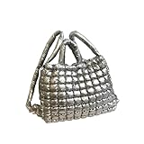 Design polyvalent : adaptable comme sac à bandoulière, sac à main ou sac à dos, ce sac à main bouffant répond à divers besoins de transport.
