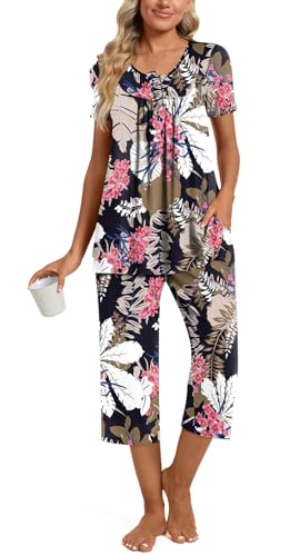 Image of Womens Summer Pajama Sets 2 Piece Short Sleeve Top and Capri Pants Plus Size Ladies Lounge Pjs Sets with Pockets