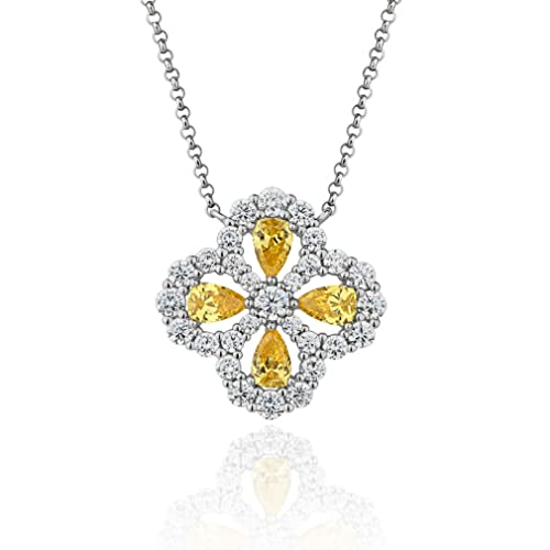 Collier pendentif argent et trèfle diamanté, le bijou des grandes occasions