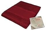 El juego "Tosca" está compuesto por 1 toalla y 1 toalla de invitados de rizo de color liso de algodón 100 % de óptima consistencia dotados de tela Aida para bordar en punto de cruz.