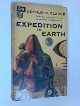 Paperback Expedition to Earth Book