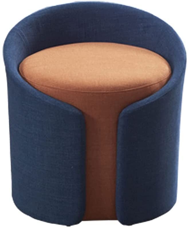 Tabouret de pied confortable pour soulager les jambes et s'asseoir dans l'entrée