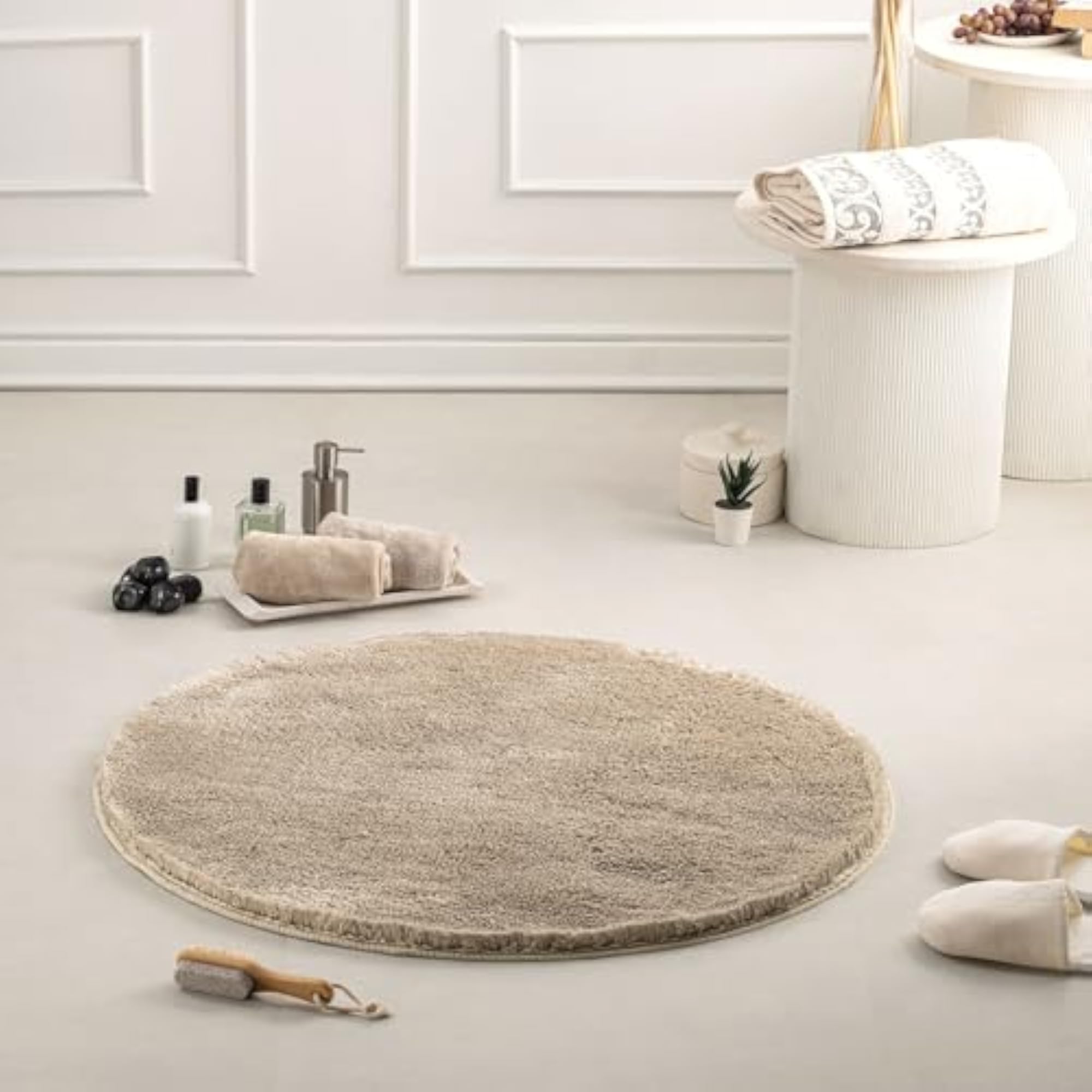 Gold Lamb Bathmat, Quick Drying & Absorbent