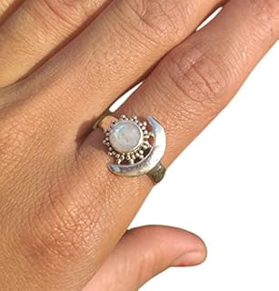 Natural Moonstone Ring, 925 Silver Ring, Half Moon Shape Ring, Statement Round Ring, Healing Crystal, Promise Ring, Artisan Ring, Special Day Ring, Bezel Ring, Boho & Hippie Ring, Mermaid Gift, Healing Crystal, Promise Ring, Artisan Design Ring