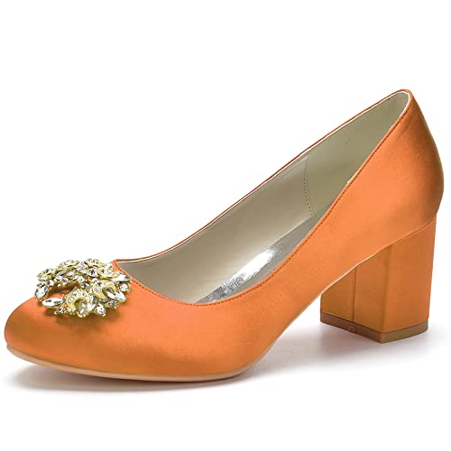 Chaussures à talon bas en satin avec détails strass pour une allure haute couture