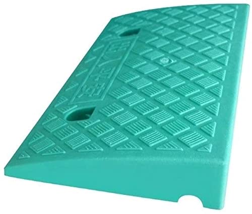 Rampe de trottoir pour fauteuil roulant et scooter plastique antidérapant