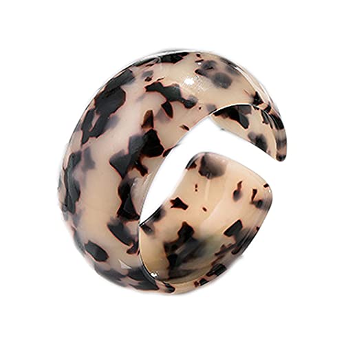 Bracelet ouvert en acrylique léopard pour sublimer vos tenues