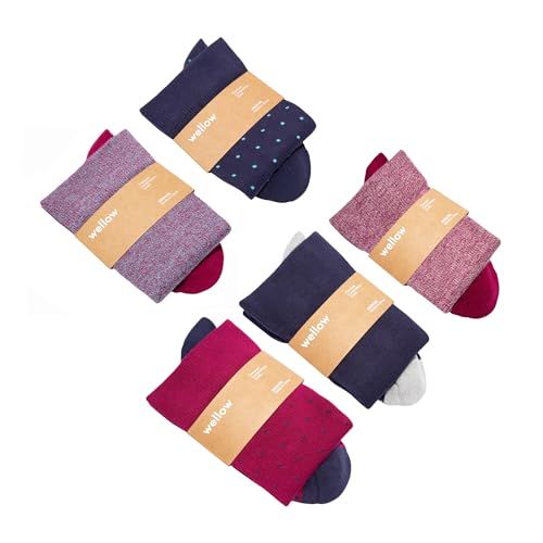 Image of Wellow Knee High Compression Socks for Men & Women, 18-25 mmHg Made with Viscose from Bamboo, Nurses & Pregnancy Support - Multi-Pack