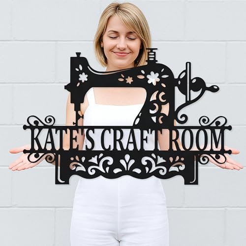 Personalized Quilting Room Metal Sign, Last Name's Craft Room, Custom Sewing Machine Wall Art for Grandma Mama Mimi Nana Thoughtful Sewer Gifts for Women Mothers Day Birthday Christmas