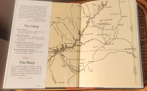 The Monkey Wrench Gang 0397010842 Book Cover