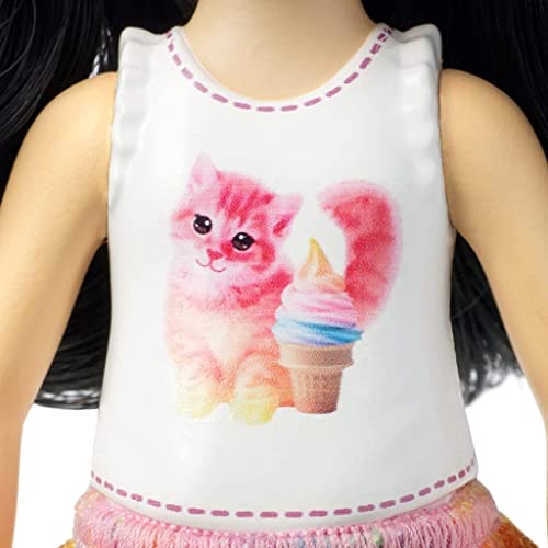 Muñeca Barbie Club Chelsea pelo negro miniatura 3