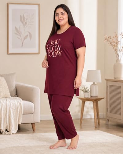 Image of In Love Women's Printed Cotton Plus Size Longline T-Shirt with Pockets | Cotton fabric - soft longline T-shirt with easy plus-size fit