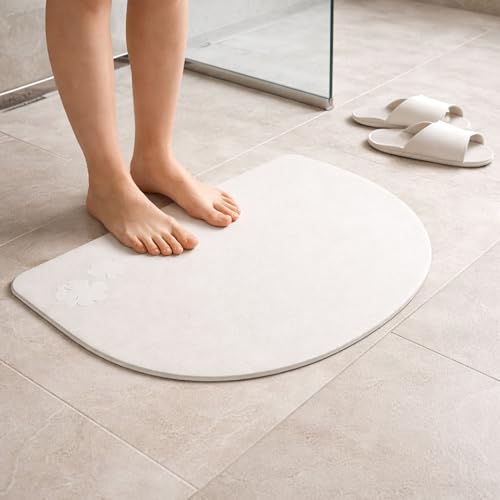 Amazon Basics – Diatomite Stone Bath Mat | 60 L × 39 W × 0.9 H cm | Off White | Engraved Design | Fast Drying, Super Absorbent | Anti-Slip Base | Indoor Bathroom Use | Includes Sandpaper