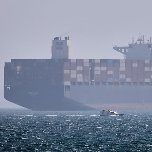 Questions Mount Over U.S. Strait of Hormuz Operation