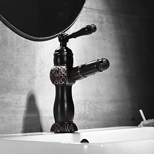 Robinets de lavabo de bain finis le calcaire visible et le manque de place