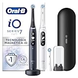 Oral-B iO 7 Pack Doble, Cepillos de Dientes Eléctricos, Pack de 2 Cepillos, Mangos con Bluetooth y Tecnología Magnética, 3 Cabezales y 1 Funda de Viaje, Regalos Originales - Blanco y Negro