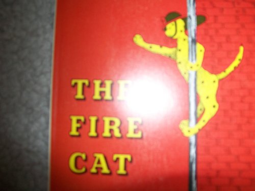 the fire cat 0590621238 Book Cover