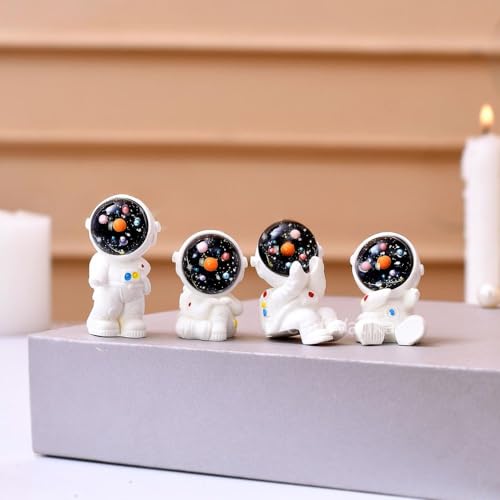 Image of Amazon Brand - Umi Miniature Decorative Items, Astronaut Miniature Things Statue Figurines Showpiece Item for for Home Decor Items for Table Decor Desk Decoration Items (Set of 4)