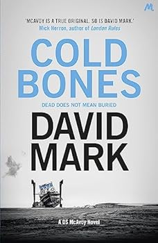 Paperback Cold Bones: The 8th DS McAvoy Novel Book